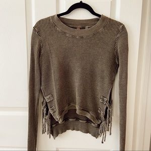 FREE PEOPLE LONG SLEEVE SWEATER